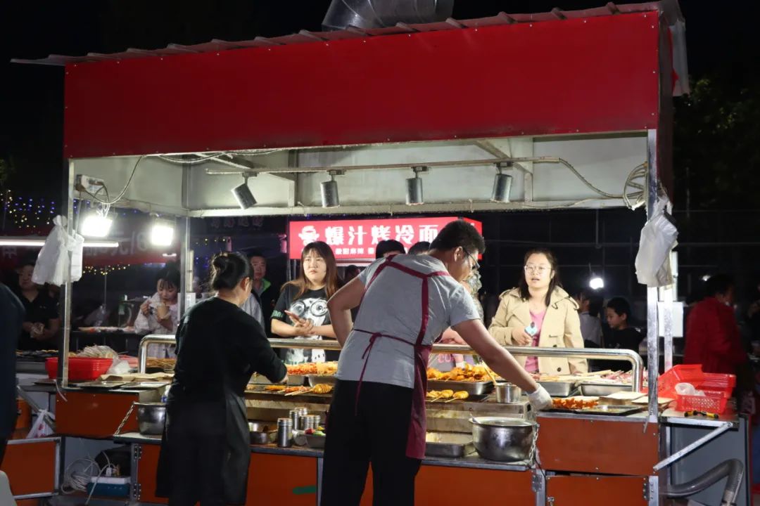 乡村小夜市点亮夜经济,乡村夜市打造