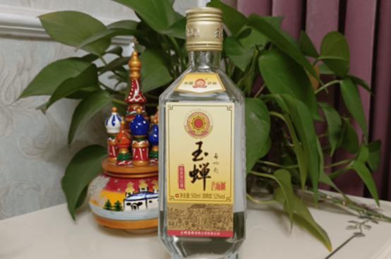 新手可放心入手的10款白酒,靠口感取胜的三款平价白酒