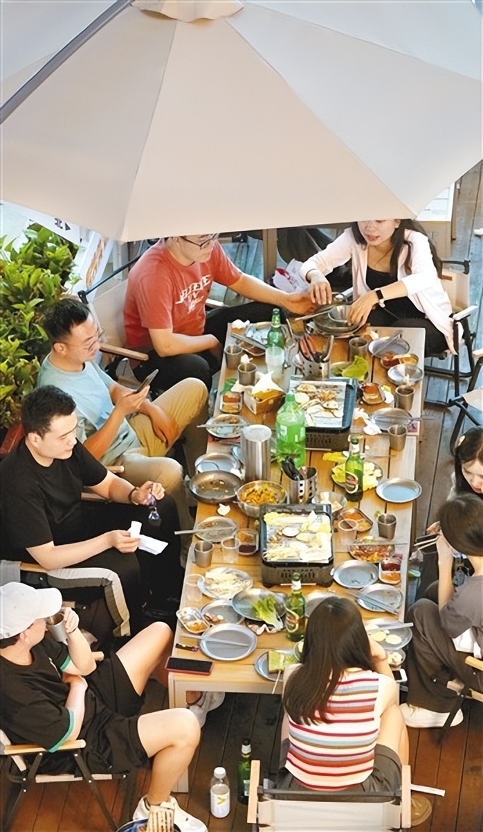 点亮你的夜生活，郑州这20个“夜市”喊你来嗨！