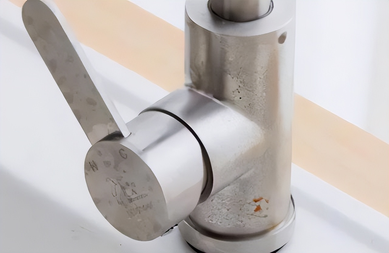 实用烦人的水垢除不掉绝招在这里,保温杯清理开水水垢最简单的方法