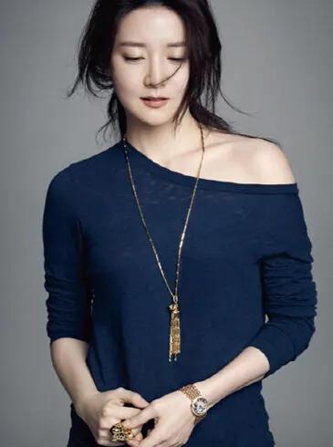 韩国演员李英爱的爱情,韩国演员李英爱的丈夫是干啥的