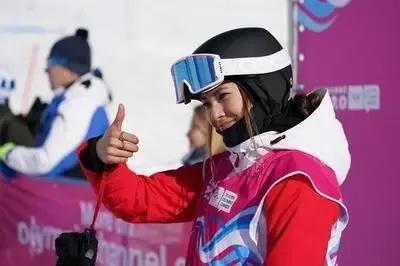 谷爱凌字体图片,谷爱凌的字体设计