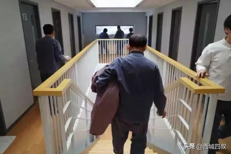 老刘是个老流氓，猥亵*女幼**蹲牢房