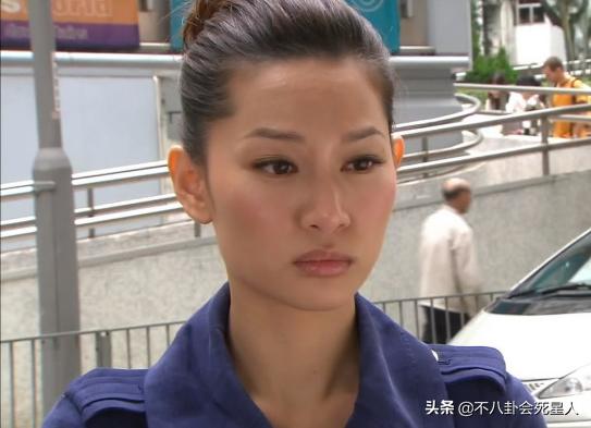 第一眼“丑”，第二眼好看，这7位女星颜值是个谜