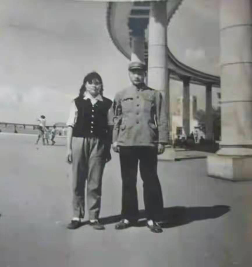 5届学生没教出一个省重点，老师去世，群里没有一个人说话