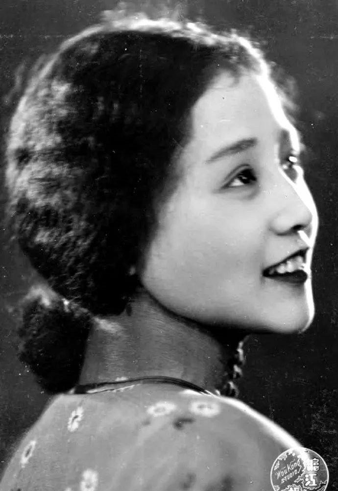 日军日记:*安妇慰**不服从管教,我很愤怒,用*刀刺**插入她的*体下**