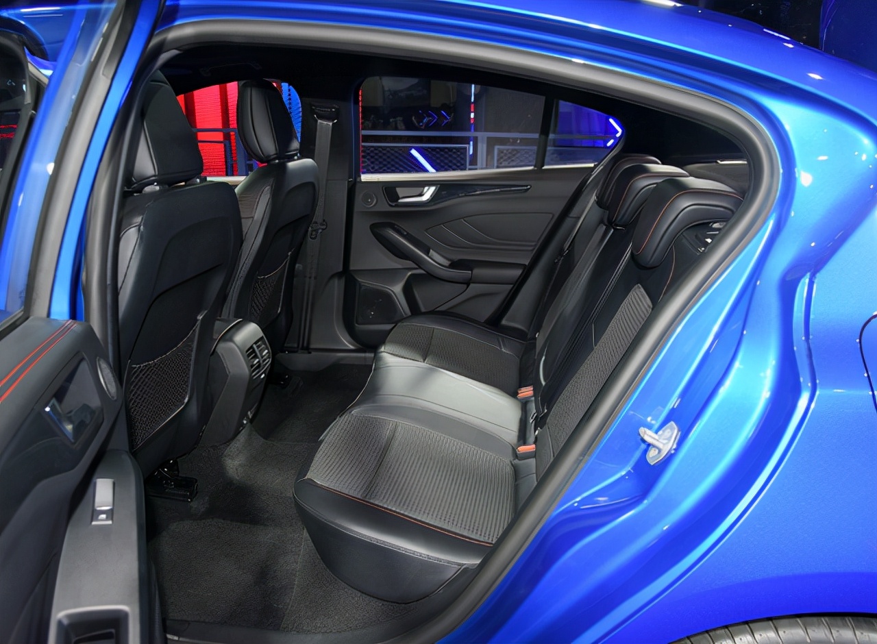 福特福克斯两厢三缸,福特福克斯感觉没劲