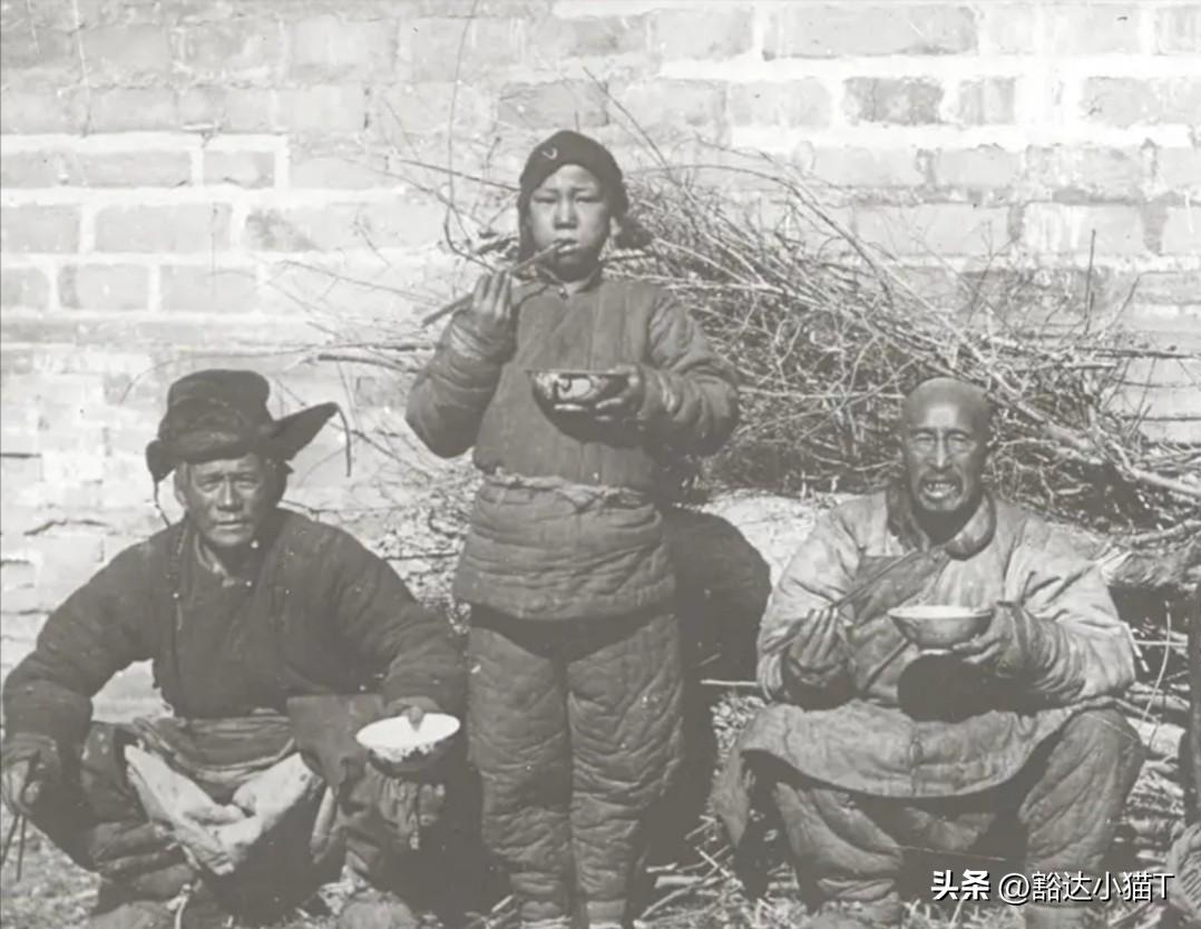 老照片：九十年代的街头小吃，每张都让人垂涎三尺