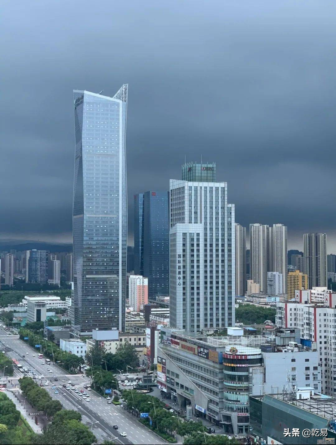 有金融城的城市,有高楼的城市就有钱吗