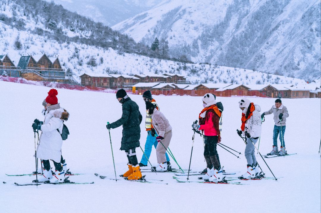 宸濊タ娴极鐨勫ぉ鑺辨澘,鏃嬭浆鏈ㄩ┈宸濊タ缇庢櫙