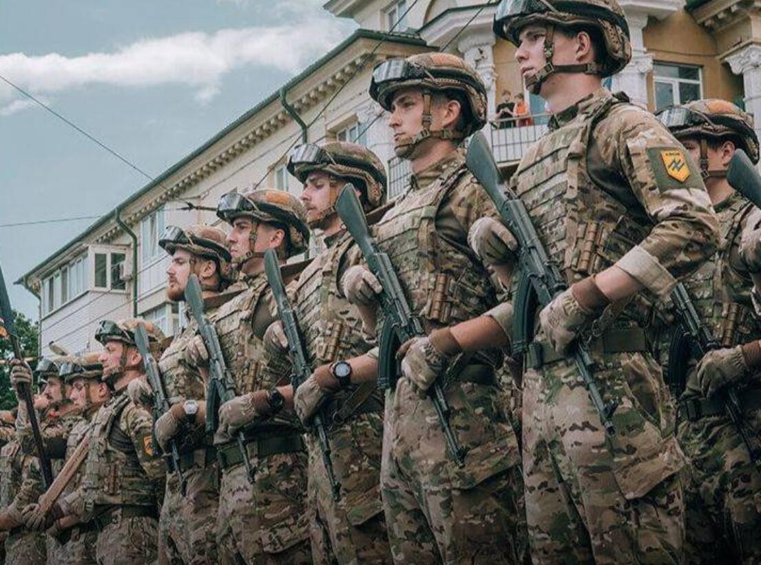 亚速营死灰复燃？俄军导弹“斩首行动”，团灭亚速新军总部