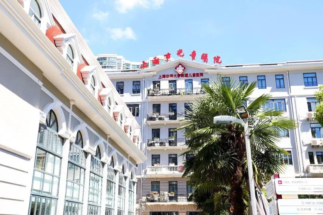 小孩发烧病程进展,儿童嗓子发炎高烧病程