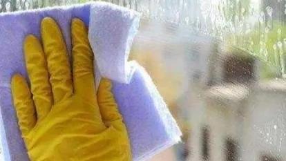 清洁用小苏打和白醋,清洁白醋