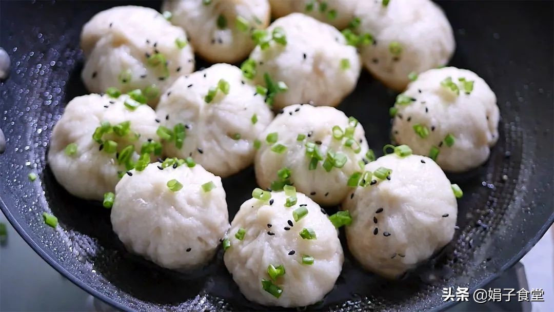 不揉面不擀皮就能做的美味水煎包,水煎包怎么做才能外酥里嫩