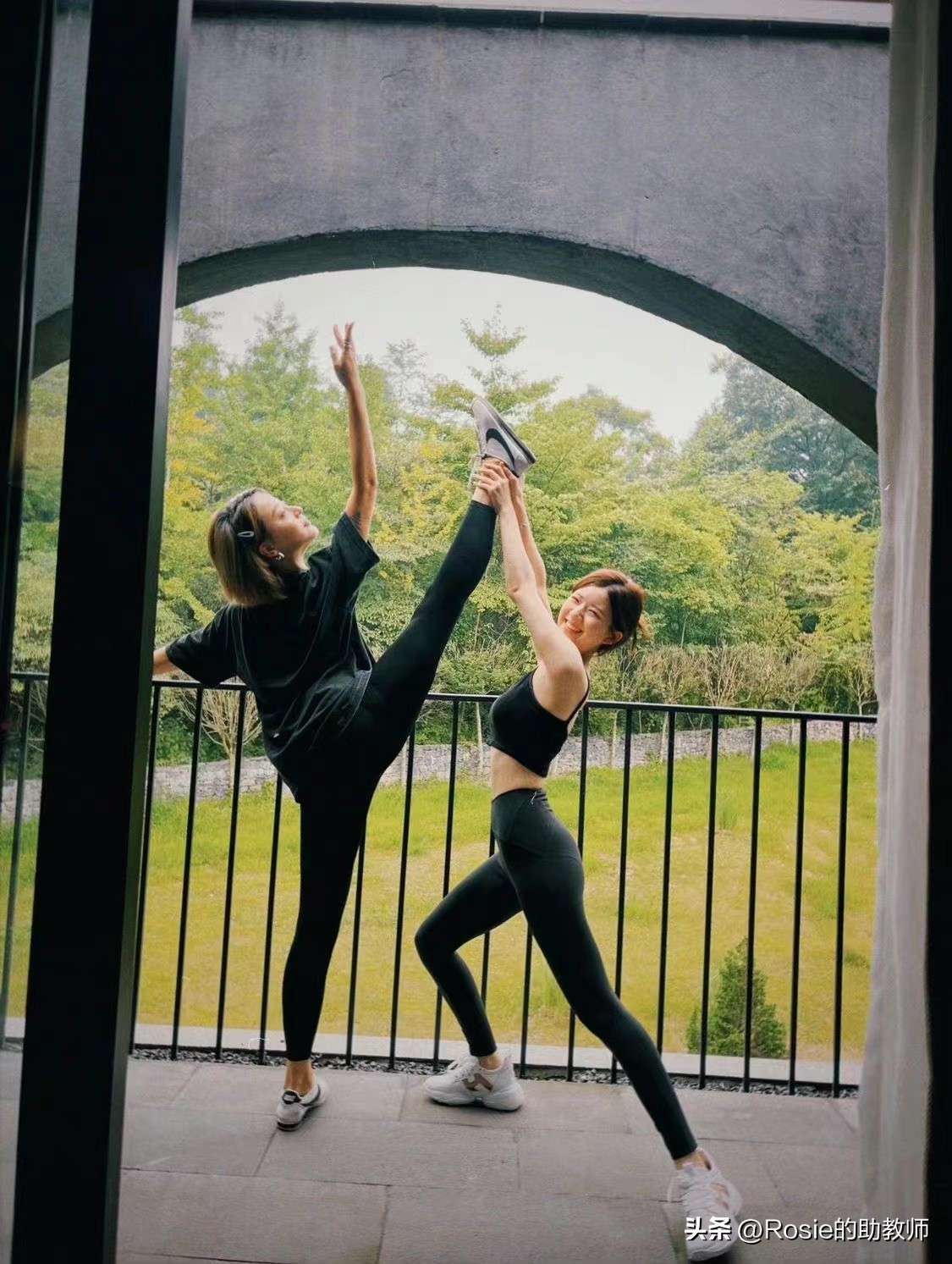 赵露思怎样练马甲线原视频,怎样拥有赵露思同款马甲线