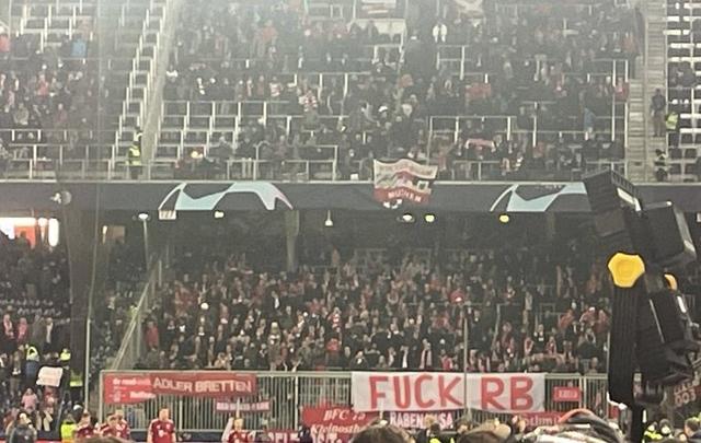 从5-1变0-4德甲领头羊惨遭吊打,一场1:3让德甲劲旅轰然倒下