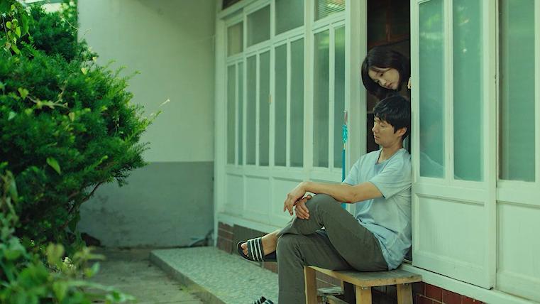 生猛刺激的韩国R级大片，刺痛无数女性内心深处，满屏禁忌的味道