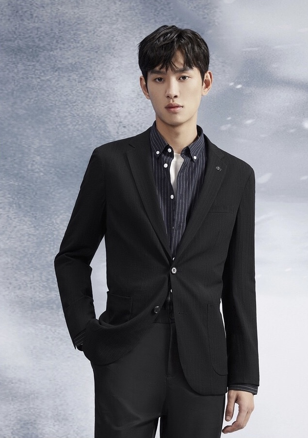 帮你们去海澜之家看了15套西服后发现：不懂西装请别乱穿