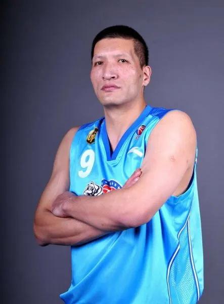 内蒙古名人传6——孟克·巴特尔