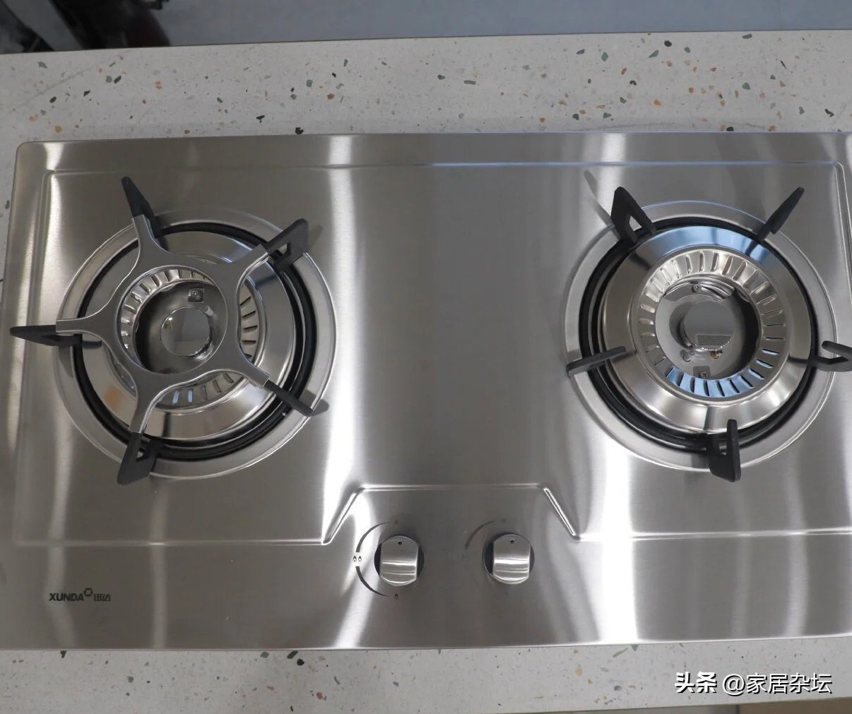 燃气灶为何差价那么大,燃气灶600和3000的有什么区别