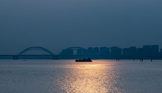 曾仕强讲梦里出现的人,曾仕强说人要翻身的征兆