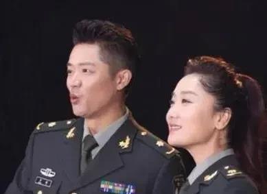 凤凰传奇被特招后退伍没,凤凰传奇特招入伍多久