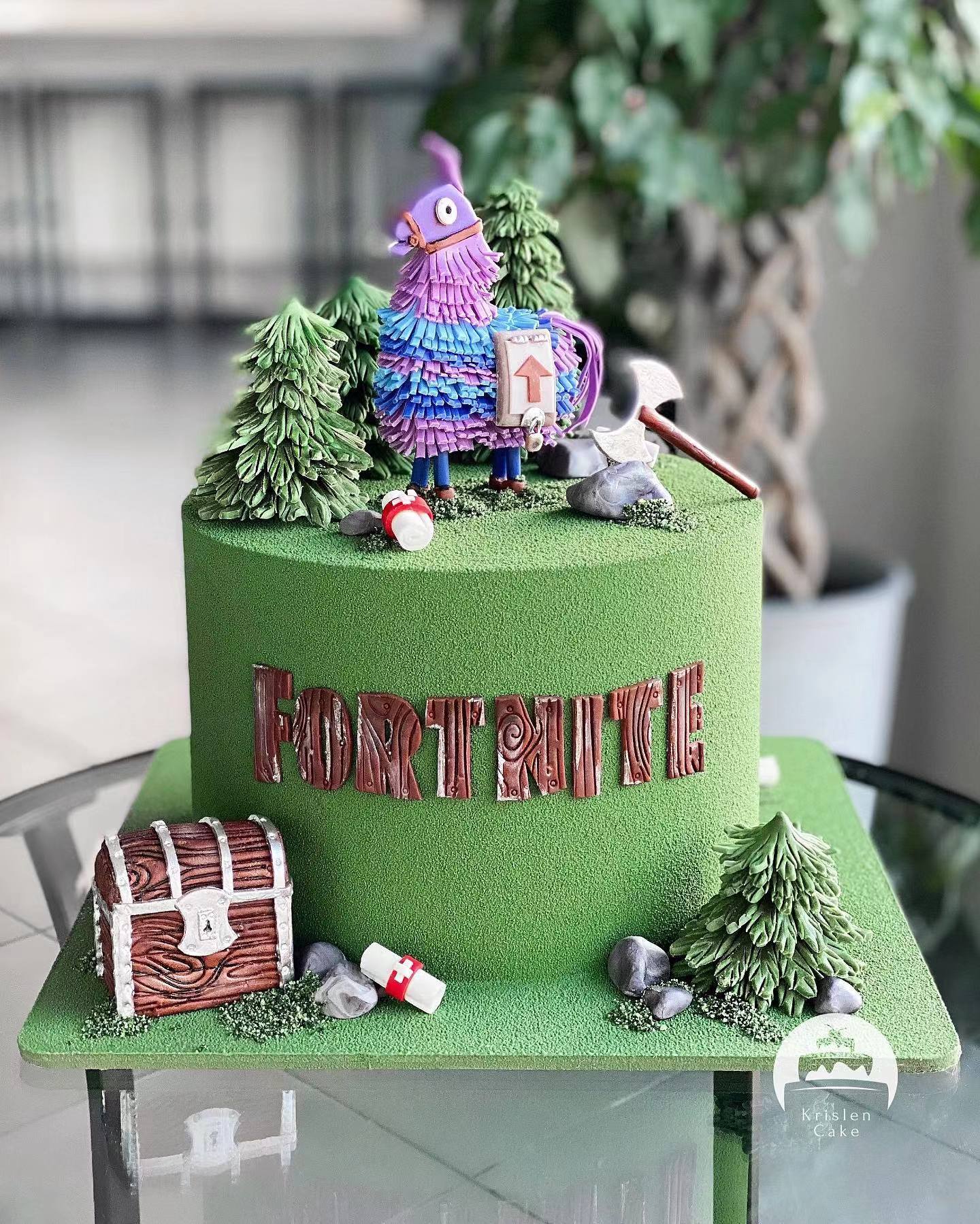 今天给大家做一款好看的蛋糕造型,美味又高颜值的蛋糕造型充满创意