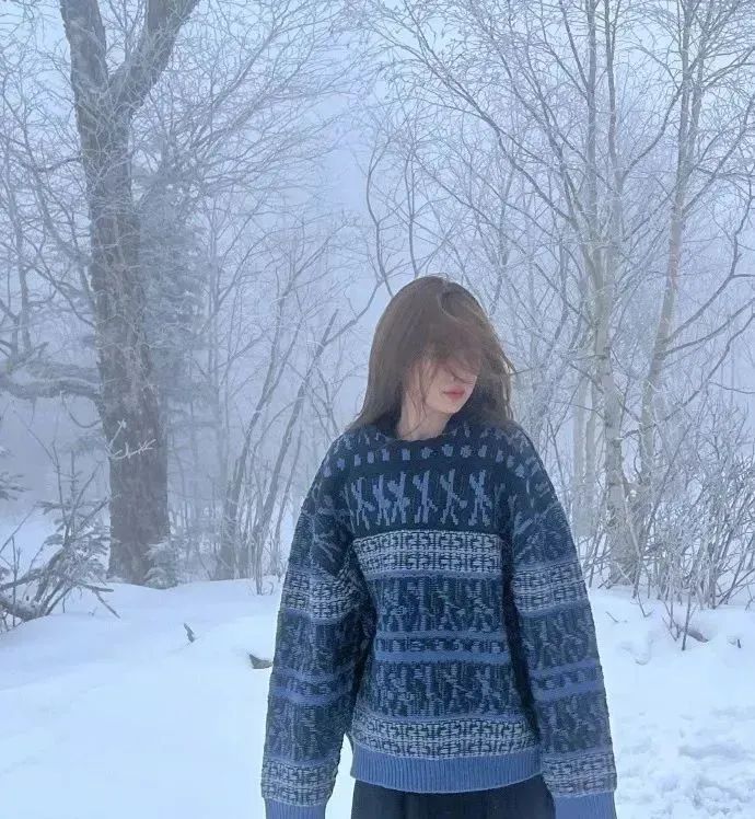 今年好看的毛衣穿搭,今年漂亮毛衣套装