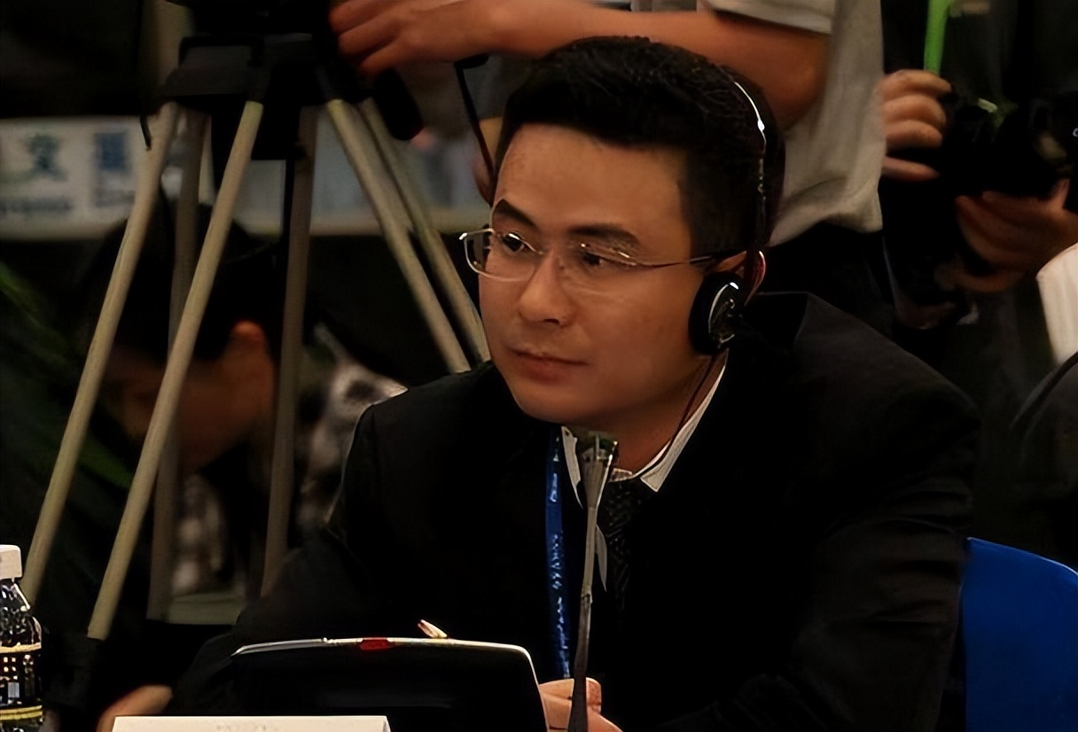 金立手机老板最后一把输了多少,金立老板最多一把牌输了多少钱