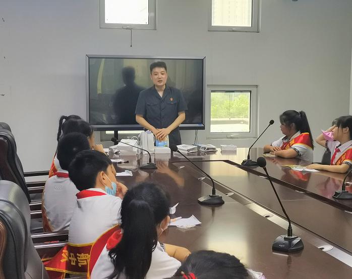 青少年法治夏令营活动方案,法治夏令营直播