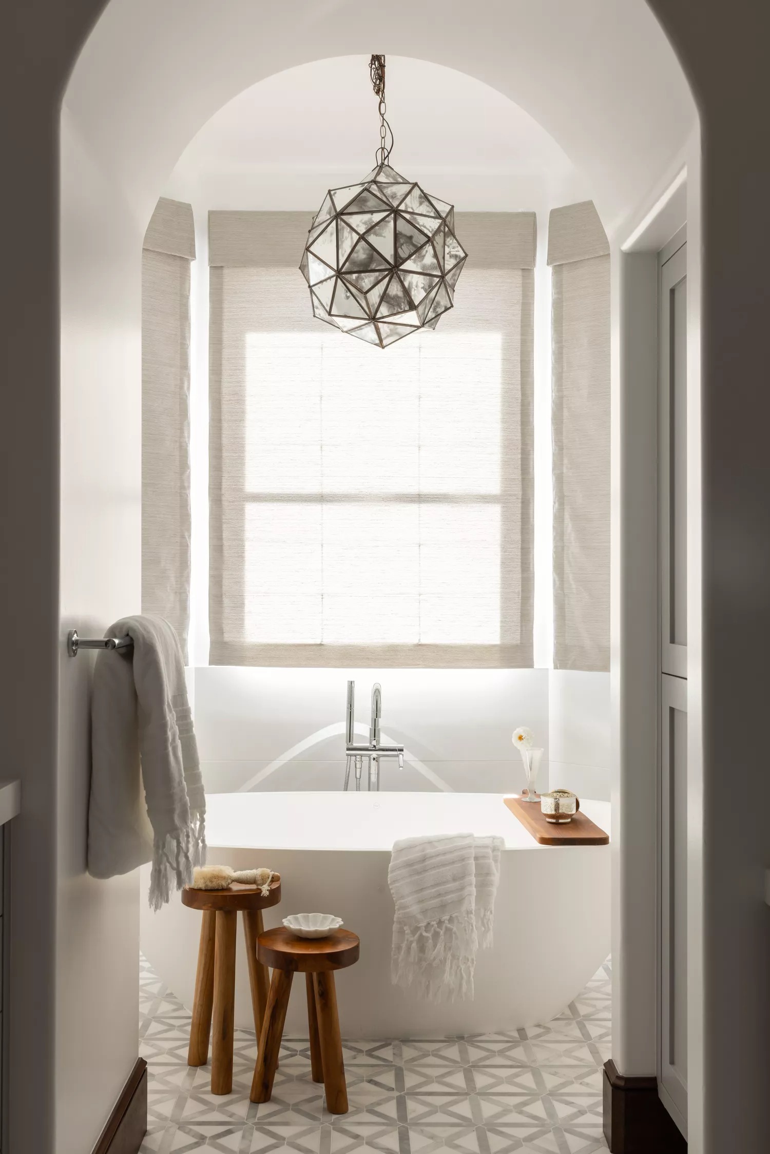 2021最流行卫生间瓷砖图,2022年最流行卫生间装修瓷砖