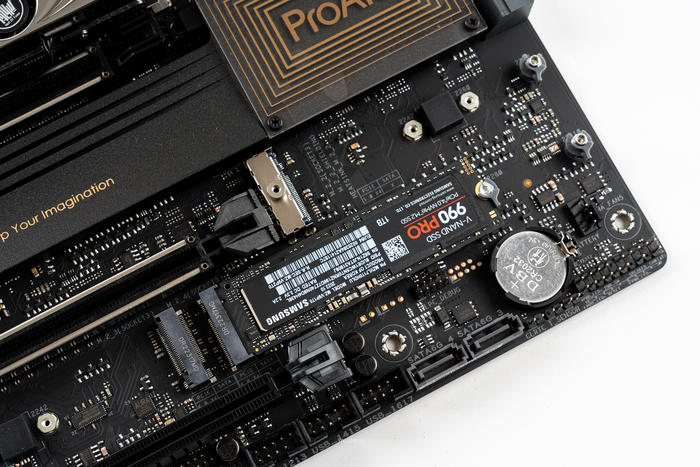 华硕proart4070ti开箱,华硕proartx670配什么显卡