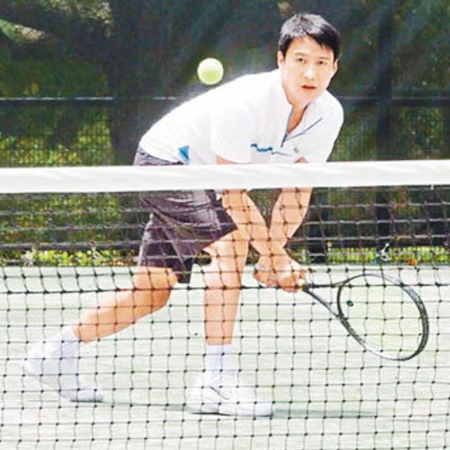 你认识几个打网球的明星?