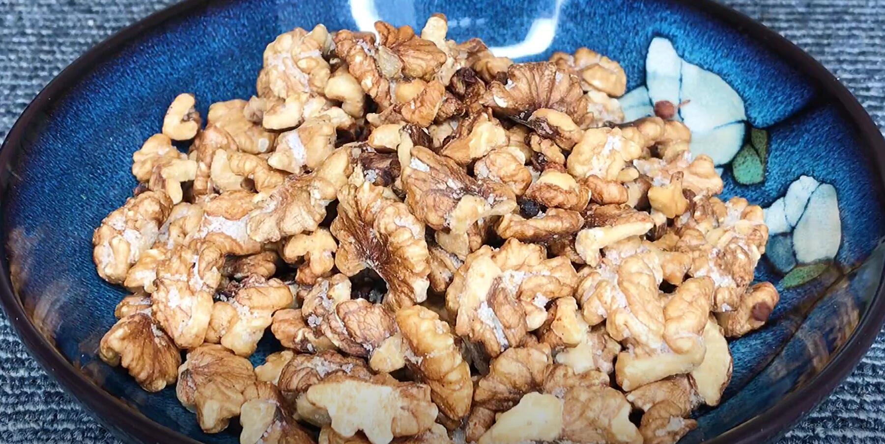 40岁女人怎么美容养颜抗衰老,40岁女士美容养颜喝什么好