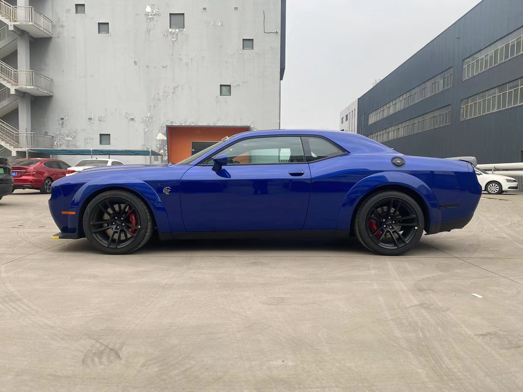 1800匹地狱猫,道奇地狱猫挑战者717马力