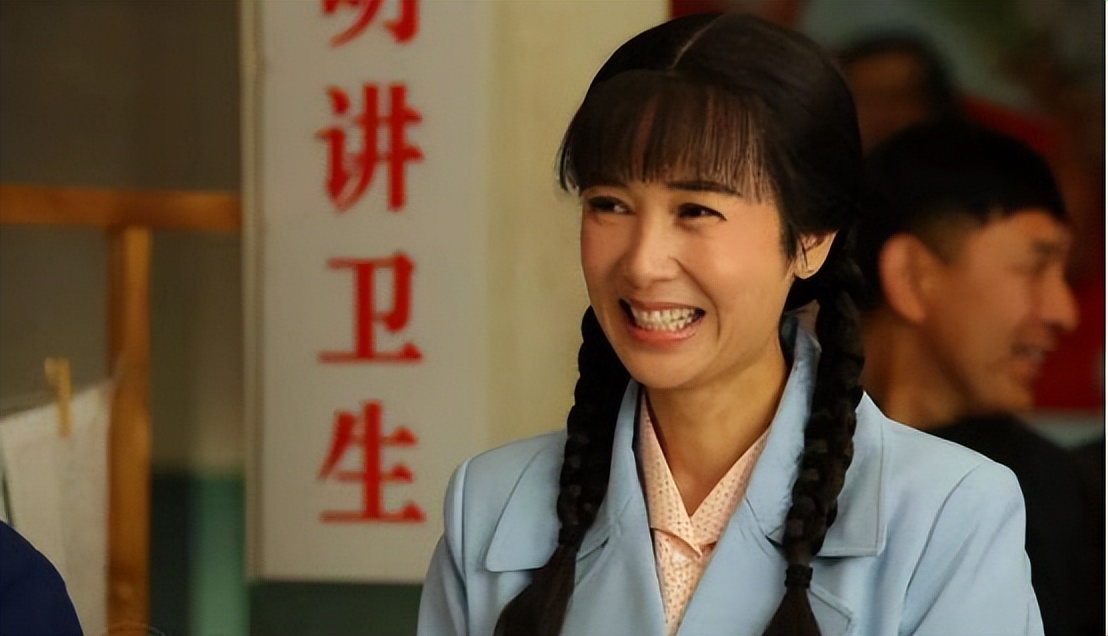 超有青春气息的双马尾麻花辫,减龄双马尾麻花辫