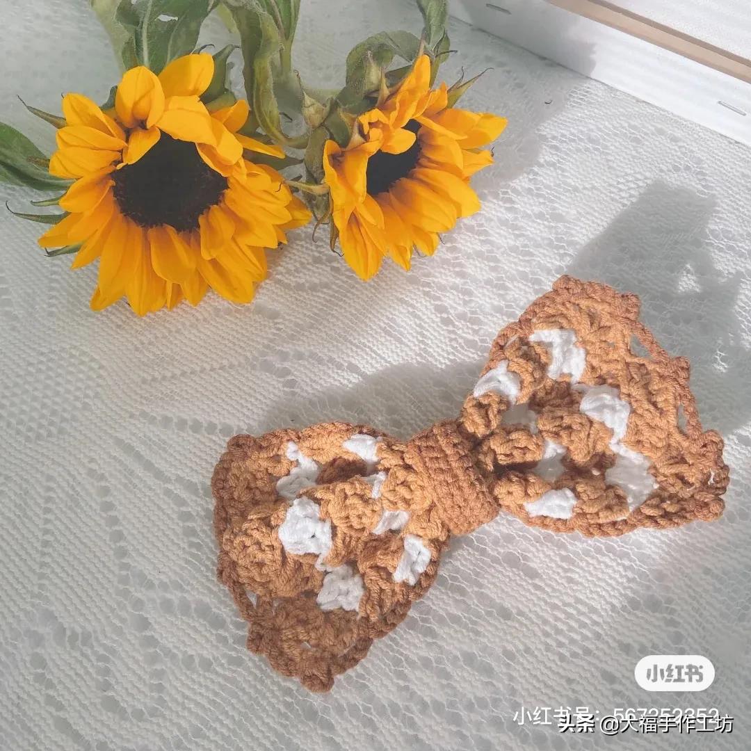 钩针法式复古风情小发夹编织教程,小香风复古蝴蝶结发夹钩织教程