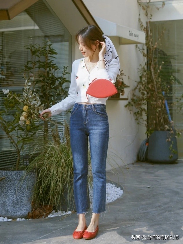 小白鞋马丁靴,小白鞋马丁靴圆头