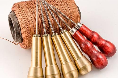 鞋两侧挤脚去鞋店怎么弄,鞋子窄了挤脚鞋店怎么处理