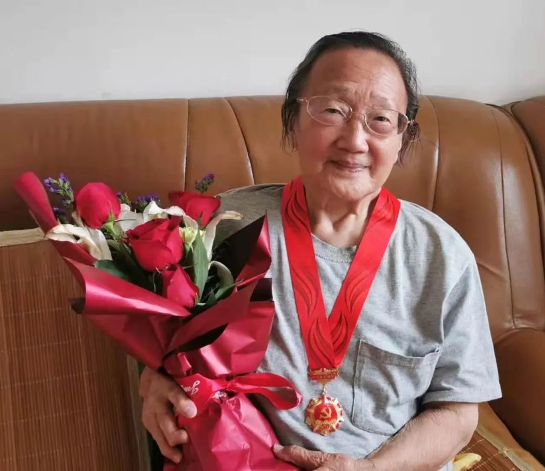 蝴蝶兰适合什么情况送,蝴蝶兰送礼一对还是一盆