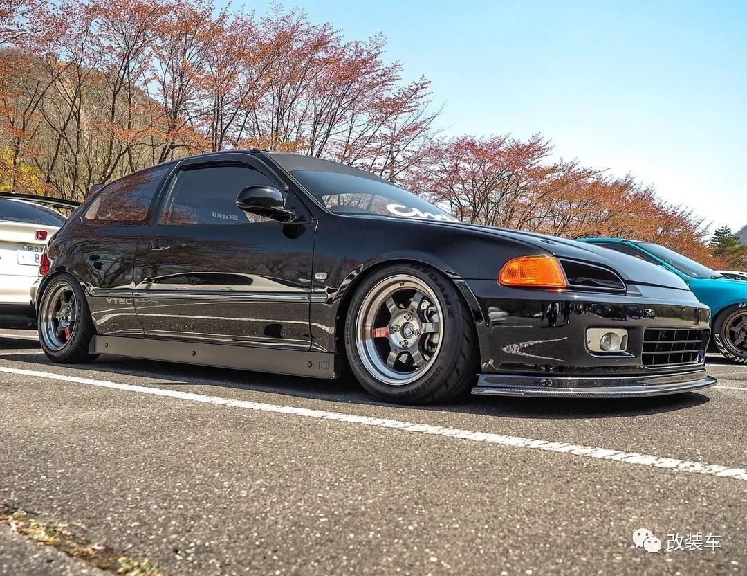 战斗范儿拉满的黑武士本田飞度GE和思域EG,兼顾素雅和张狂