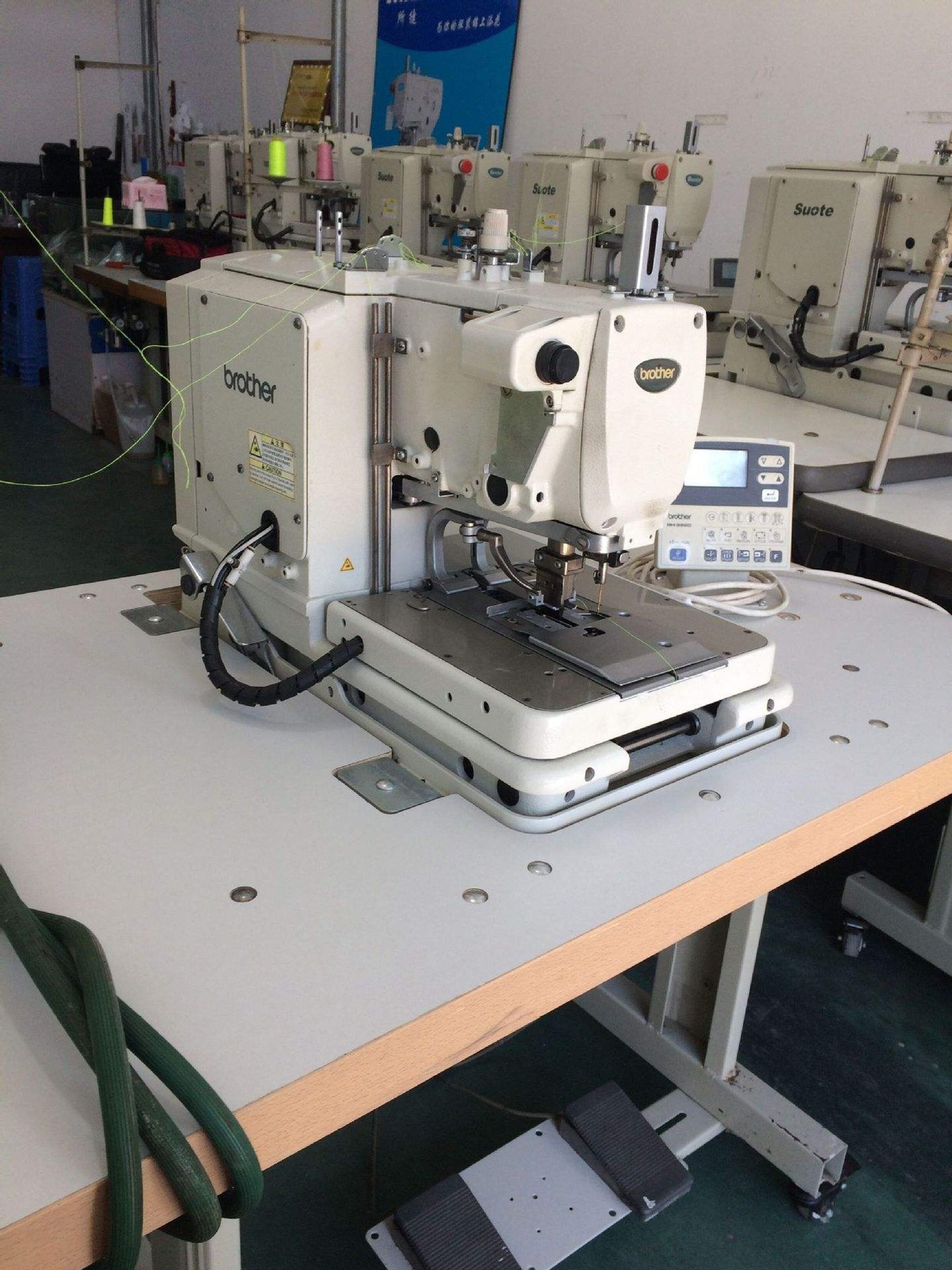 缝纫机锁边机线路过密维修教程,老式缝纫机锁眼机不往前走怎么办