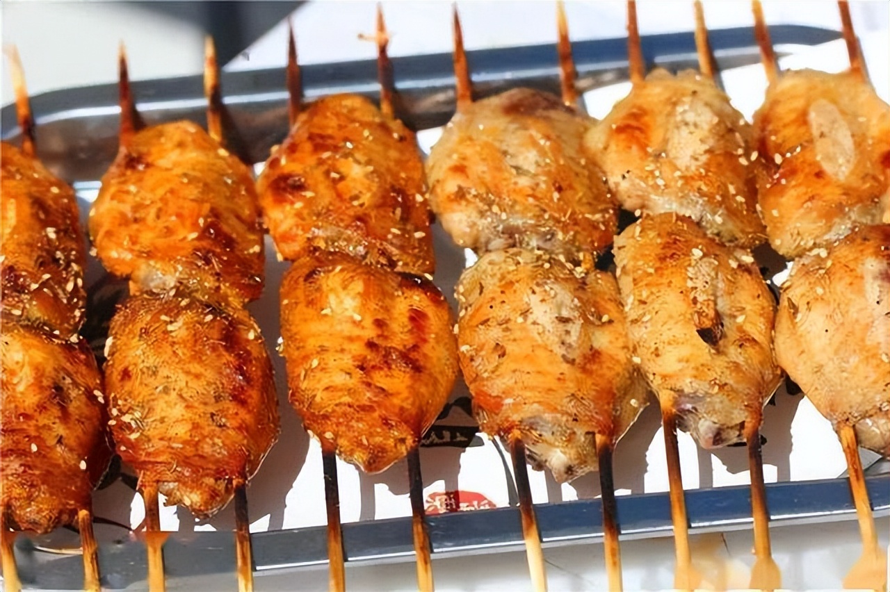 晚上吃苹果有什么毒啊,吃苹果伤胃吗什么时候吃好