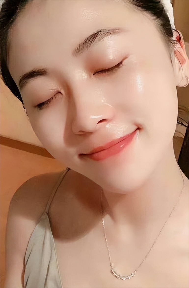 用娇兰双萃乳化海蓝之谜,娇兰和海蓝之谜哪个适合黄皮肤