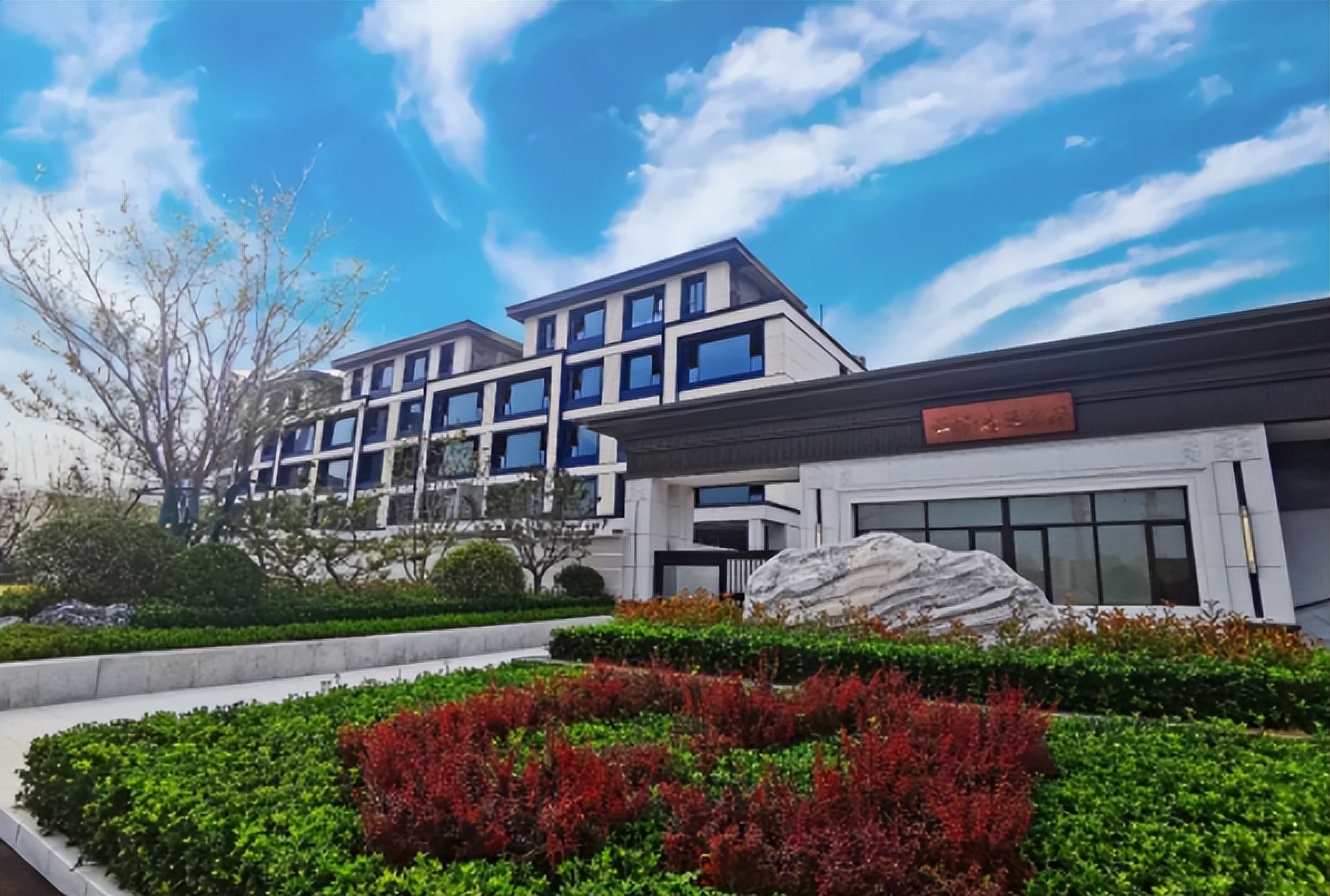 恒信地产品质与服务,恒信地产让建筑诠释理想生活