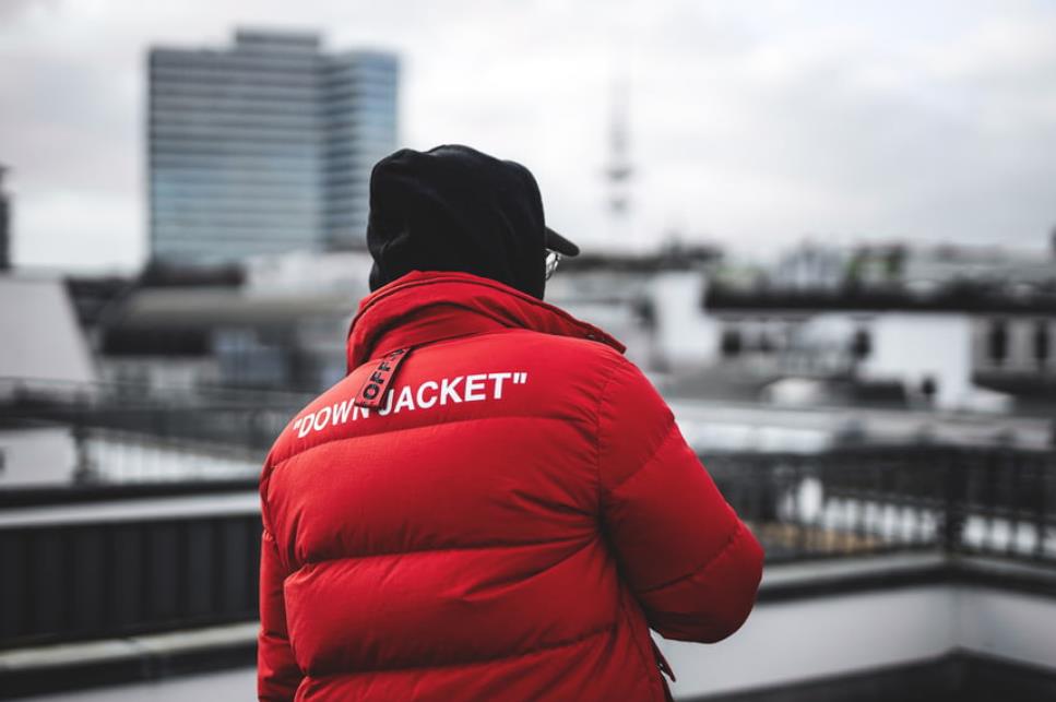 几千块一件的羽绒服,几千的羽绒服为啥卖不动了