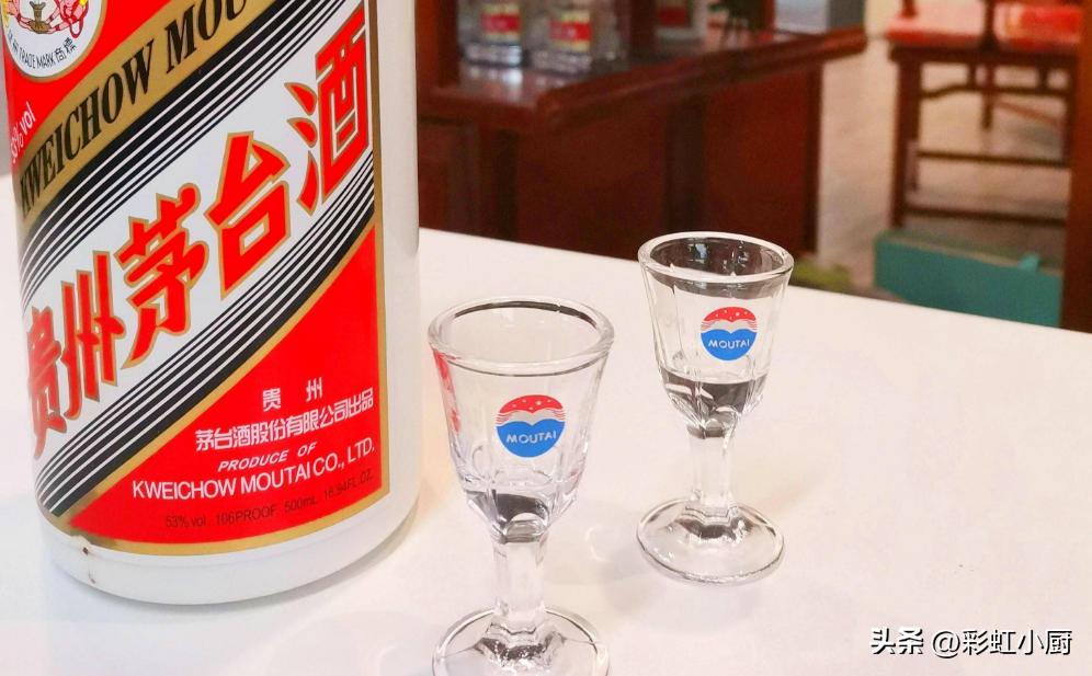 茅台瓶口日期怎么看,茅台年份酒瓶型有什么讲究