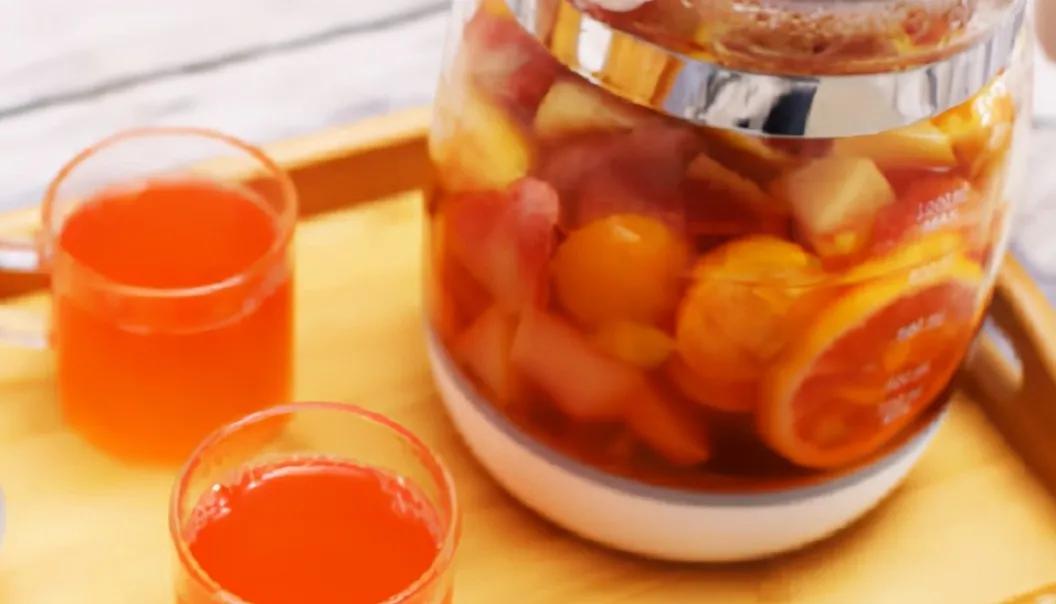 冬天怎么熬一杯酸酸甜甜的水果茶,冬日热饮水果茶冰糖雪梨