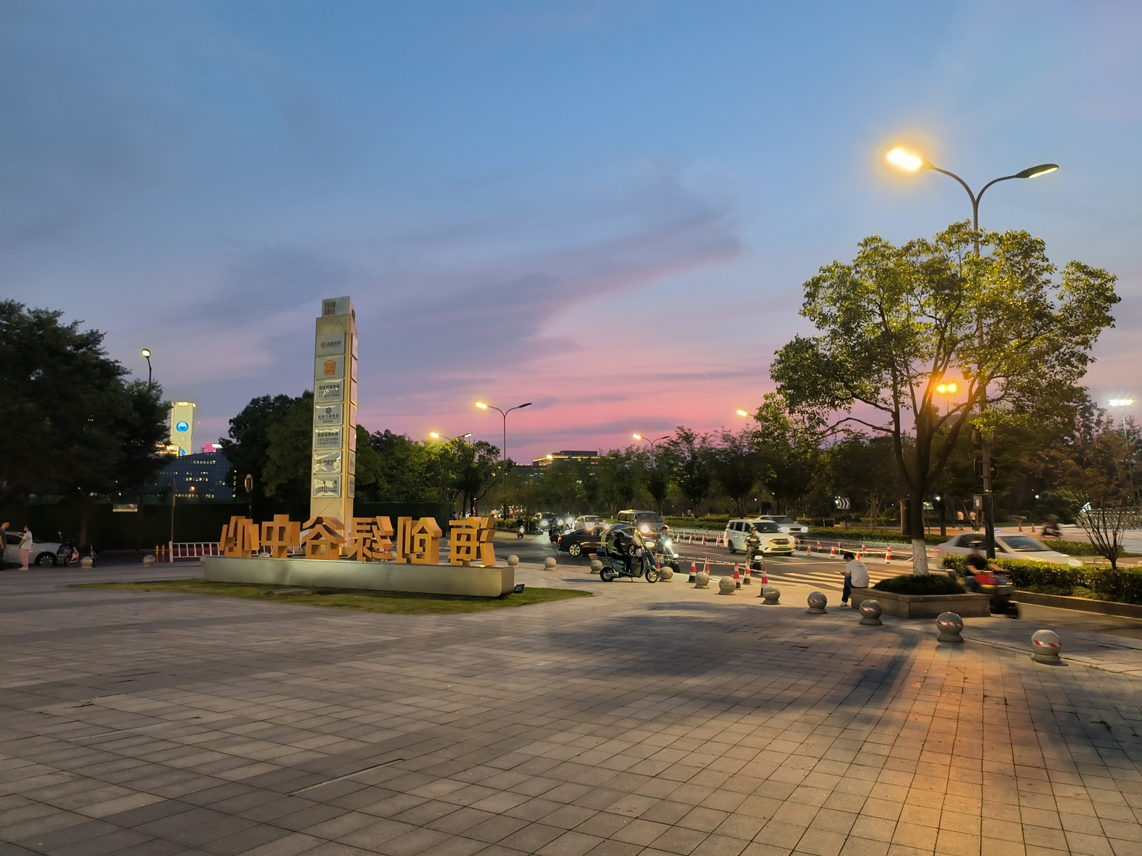 偶像派和实力派哪个更好看,荣耀70pro和平精英测评