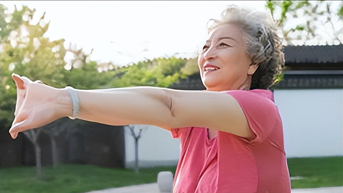 50多岁头老是痛是癌症吗,70岁妇女背后有时有痛感是癌症吗